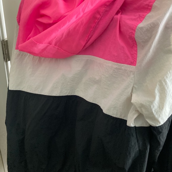 Size large womens jacket - Picture 2 of 2